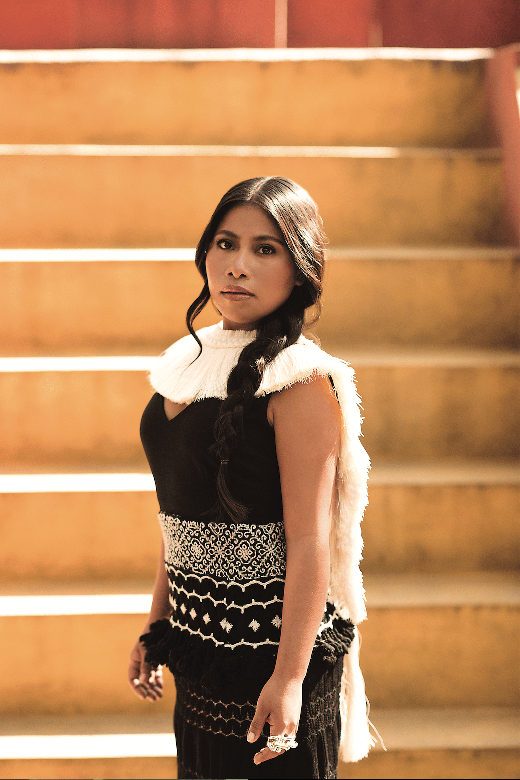 Yalitza Aparicio con Crin Moctezuma - Caralarga México