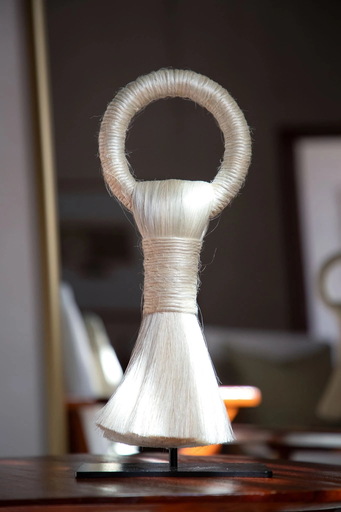 Pieza contemporánea fabricada en textil sansevieria para venta