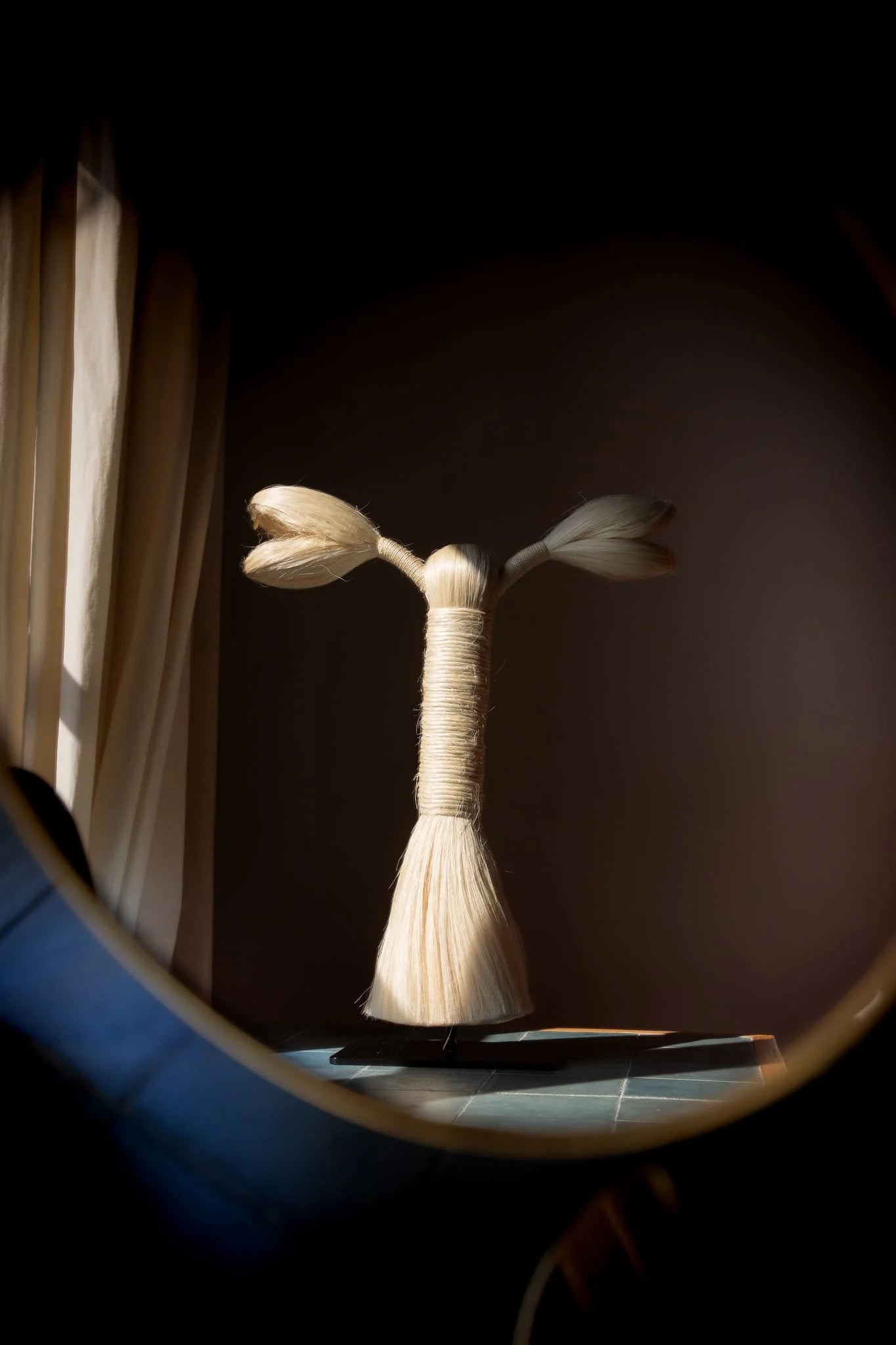 pieza como reinterpretación de la cultura maya